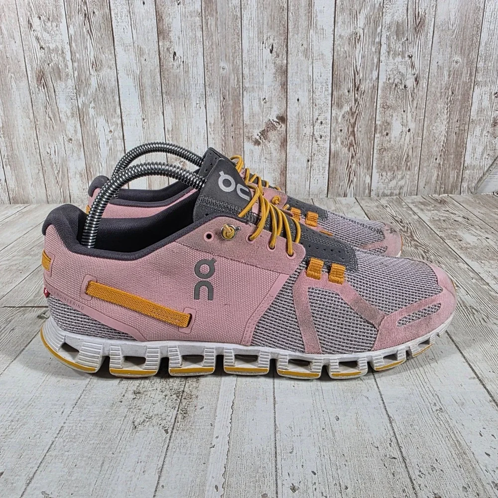 On Cloud 1.0 Womens Running Shoes Pink Grey Orange Low Top Sneakers Size 9